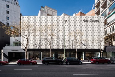 Edificio_comercial_oficinas_Madrid_GT_exterior_39.jpg